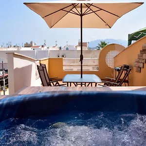 Manzanilla Penthouse Private Jacuzzi & 5min Vera